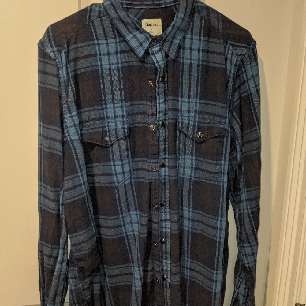 Blue plaid button up shirt